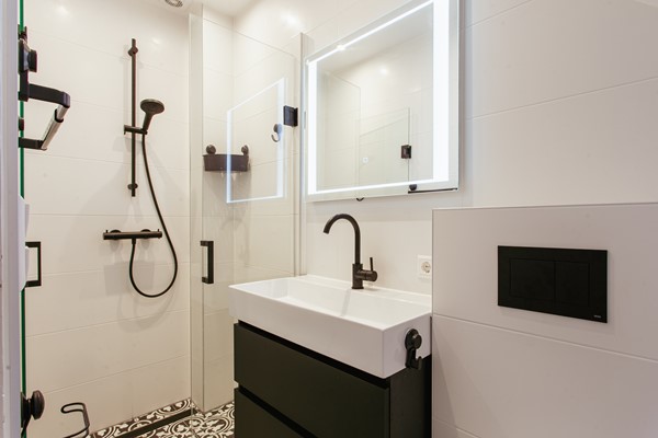 Medium property photo - Hazelaarstraat 93, 2563 VK Den Haag